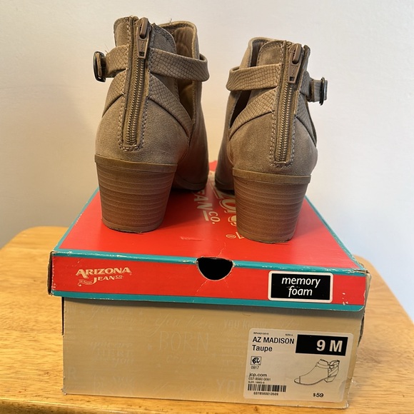 Open Toe Bootie - Picture 3 of 8